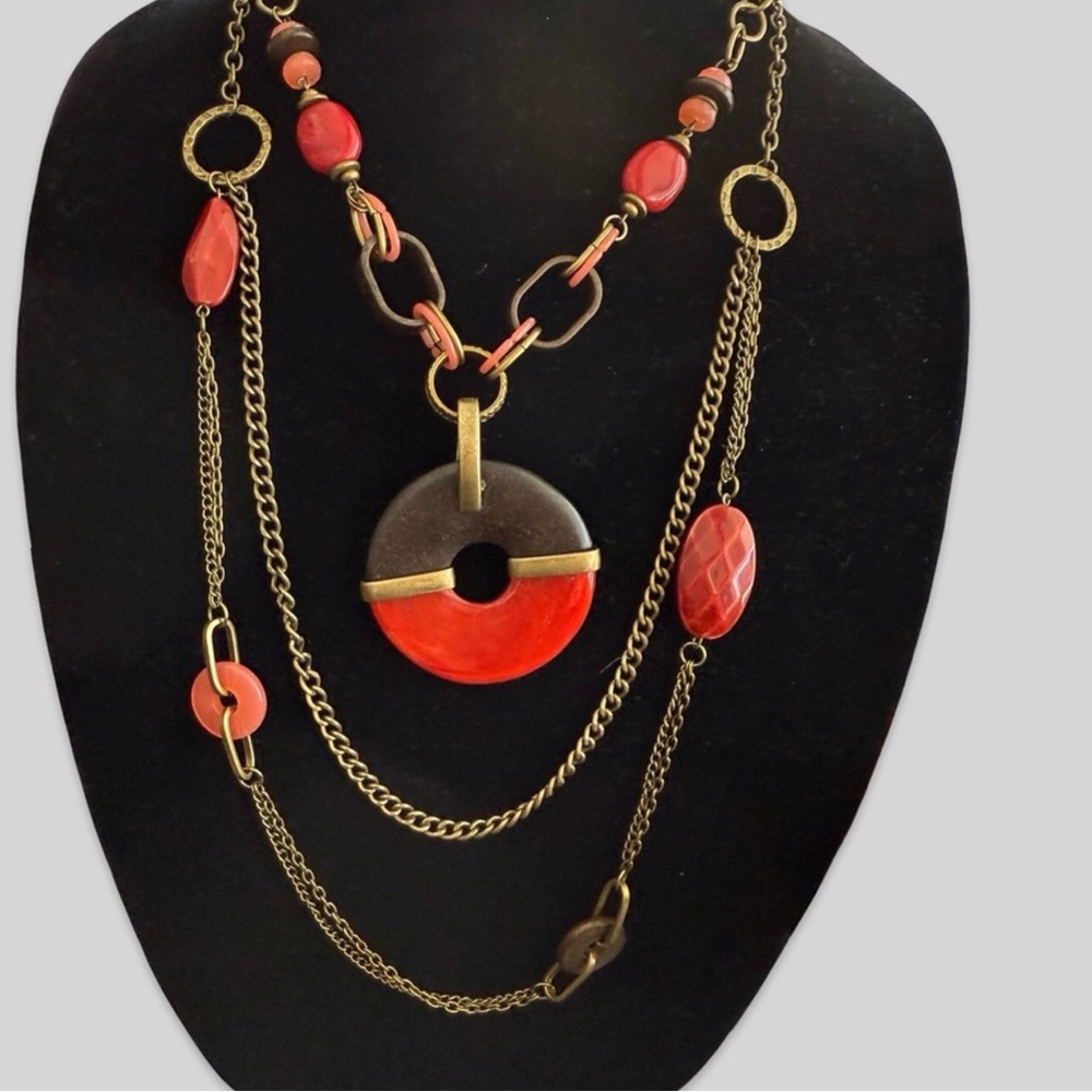 PREMIER DESIGNS - Two in One Necklace in Red with Gold Tone Hardware.